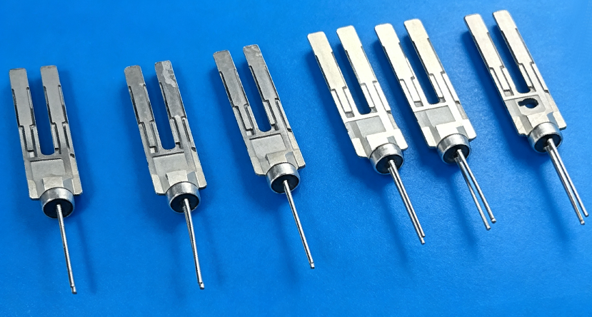 9KHz/12KHz/38KHz音叉型(tuning fork)石英晶体谐振器 9KHz/12KHz/38KHz音叉型(tuning fork)石英晶体谐振器